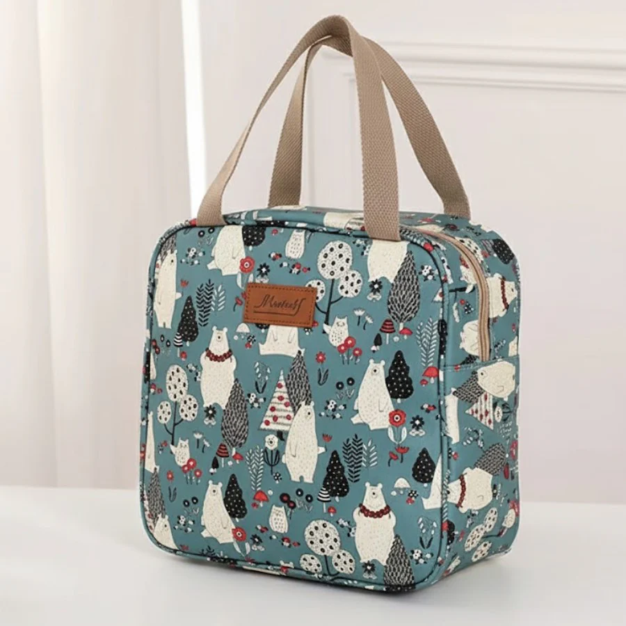 Sac Vanity de Voyage – Motif Ourson Nordique – Image 3